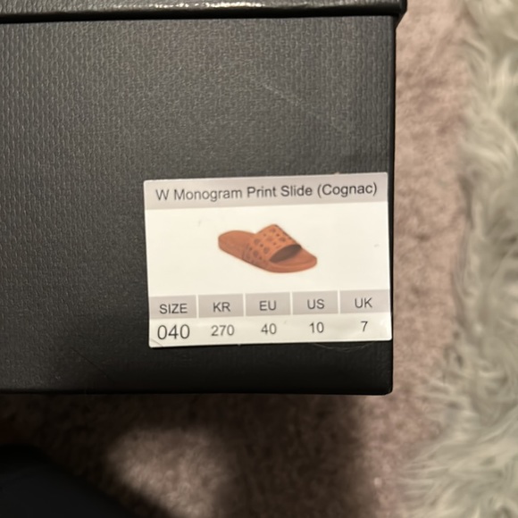 ‼️🔥MCM Monogram Logo Slides🔥‼️ - Picture 6 of 6